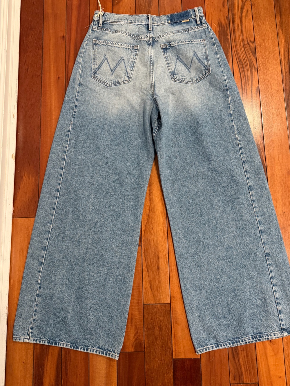 MOTHER The Pipe Dream Button Sneak High Rise Jeans in Leap At The Chance - Picture 15 of 16